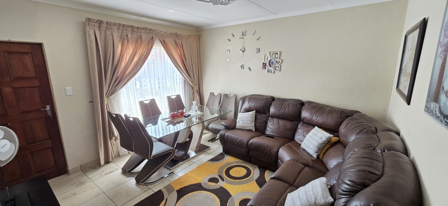 3 Bedroom Property for Sale in Waterval East North West